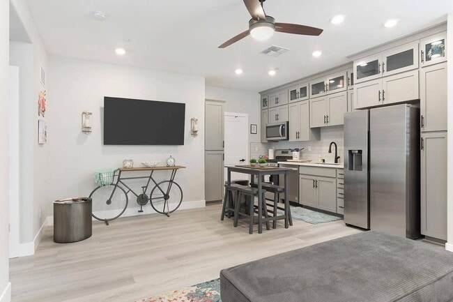Building Photo - 2276 Ranch View Dr