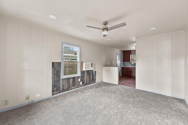 Building Photo - 4313 Engleford St