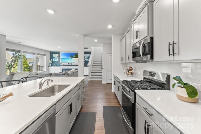 Building Photo - 5034 Moselle Ave