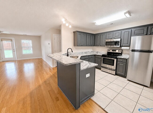 Building Photo - 115 Bremerton Dr SW