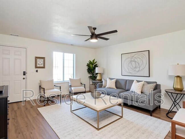 Building Photo - 450 W 1800 N