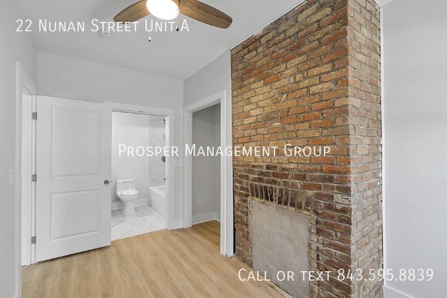 Building Photo - Charming, Renovated Downstairs 2-Bedroom U...