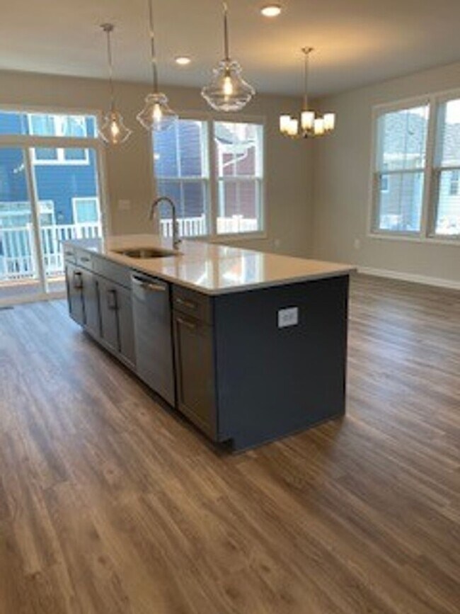 Building Photo - Townhome in Avinity Estates