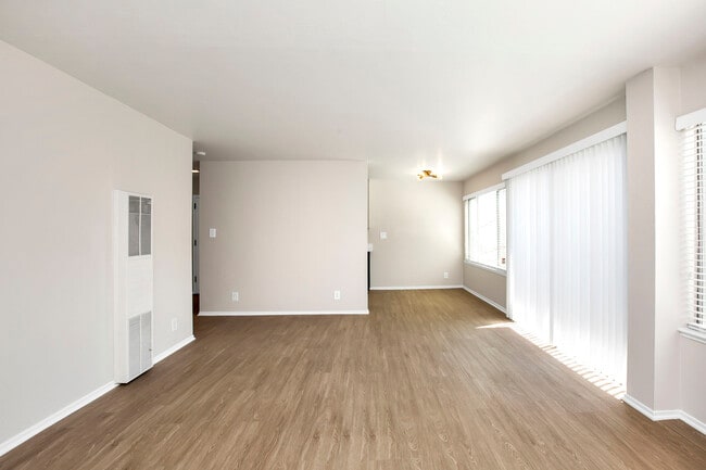 Building Photo - 630 Alvarado