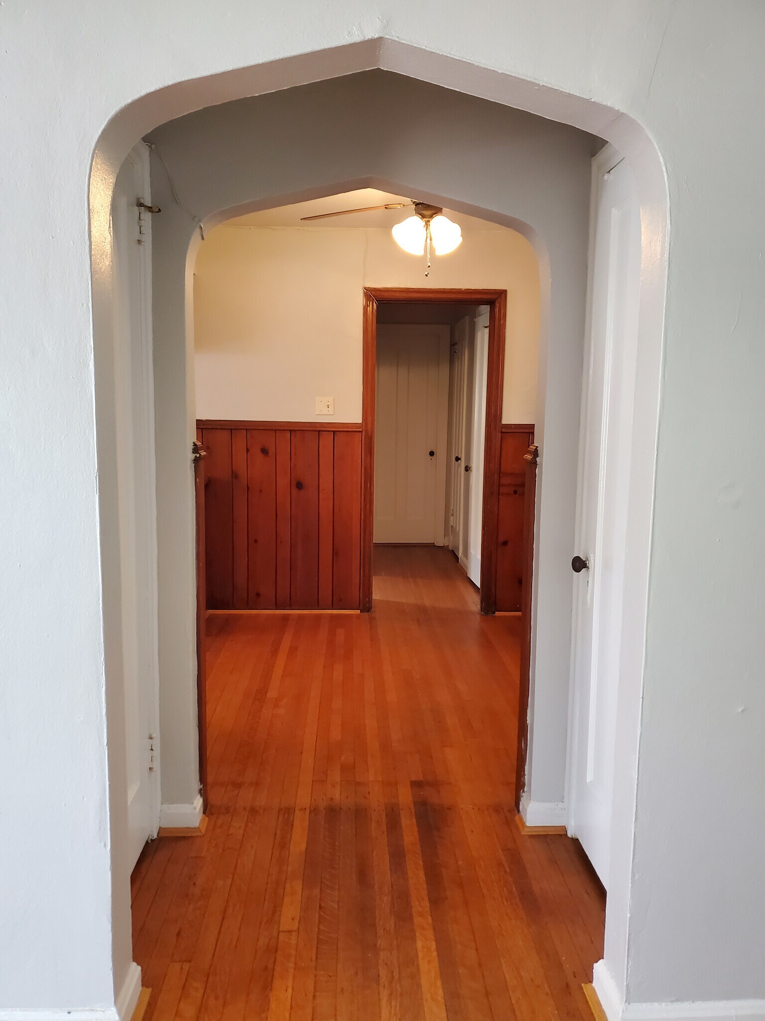 Building Photo - 2363 Ravine St