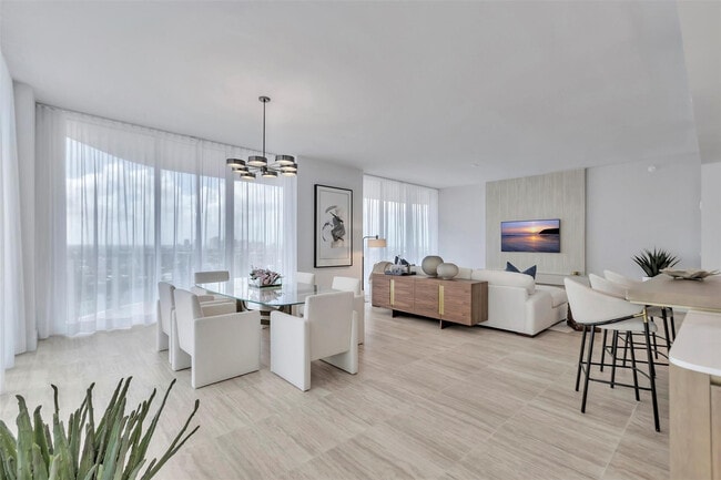 Building Photo - 525 N Fort Lauderdale Beach Blvd