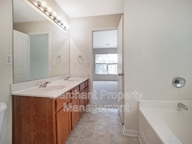 Building Photo - 27 Sunfield Ct