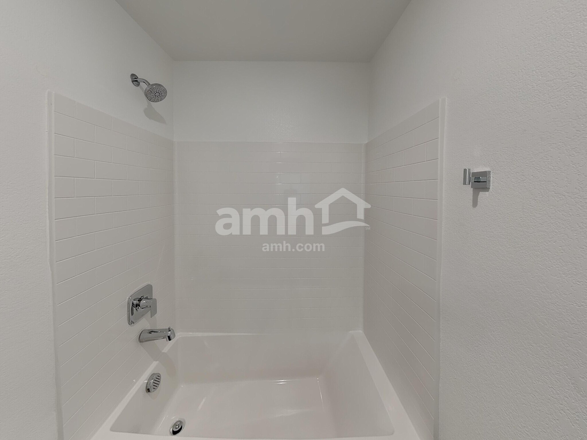 Building Photo - 556 Topiary Pk Ave