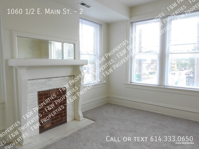 Building Photo - 1060 1/2 E. Main St.-2