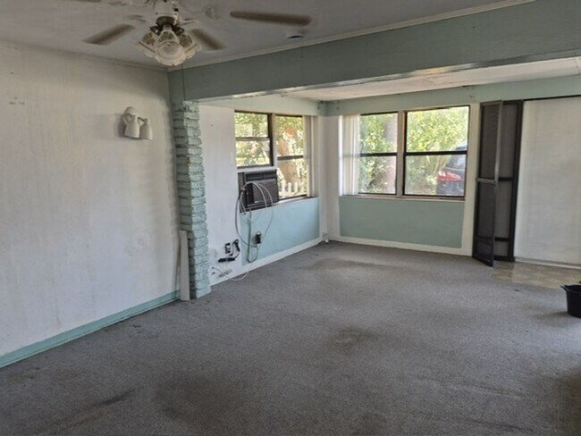 Building Photo - 346 San Jose Dr