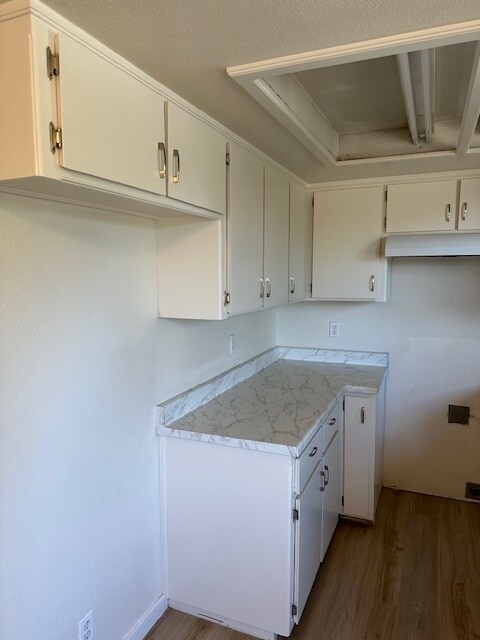 Building Photo - 512 Fein Ave