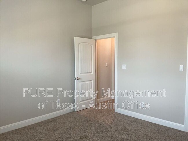 Building Photo - 308 Windom Way