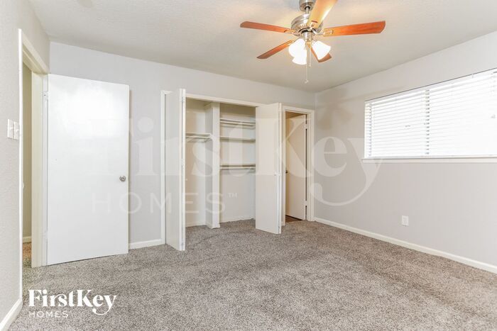 Building Photo - 1506 Winderemere Dr