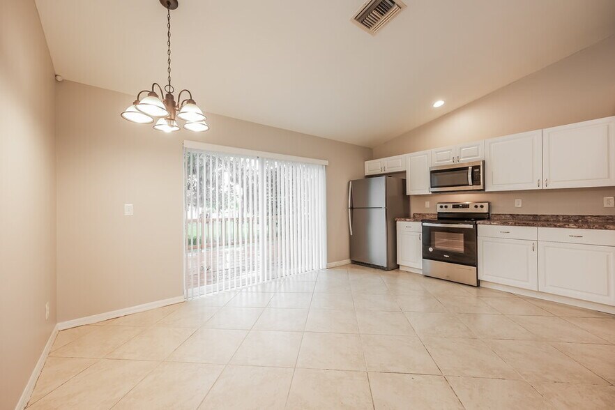 Building Photo - 719 Rue Labeau Cir