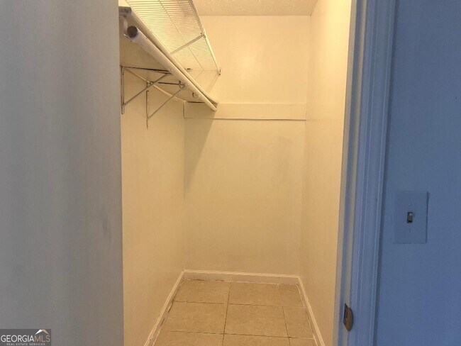 Building Photo - 10283 Richfield Ct