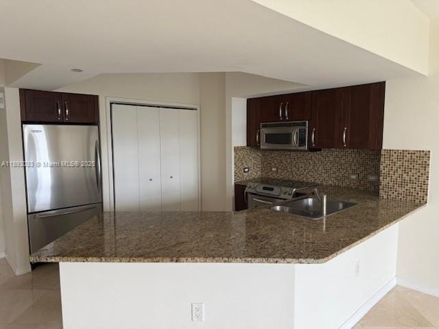 Building Photo - 20000 E Country Club Dr