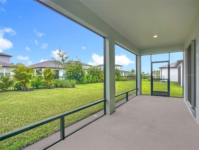 Building Photo - 10005 Patterson Wy