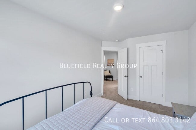 Building Photo - 516 Ml Pk Wy