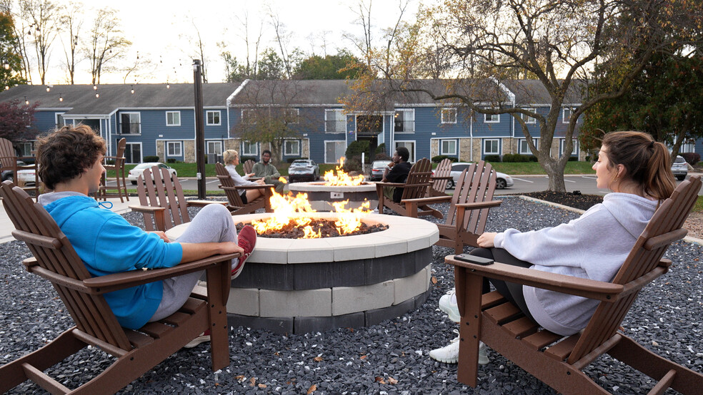 Firepits at the New Outdoor Lounge - The Bend Apartments - Student Housing