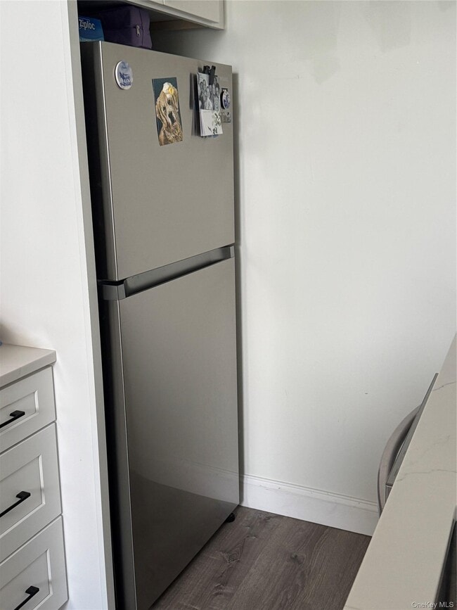 Building Photo - 17 The Knolls