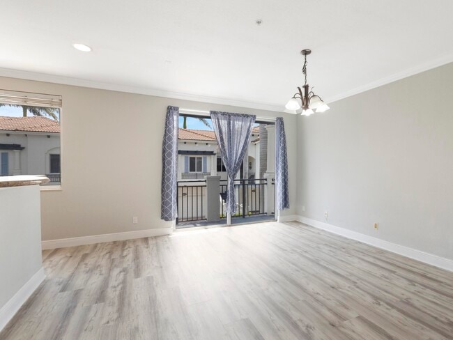 Building Photo - 3028 Waterside Cir
