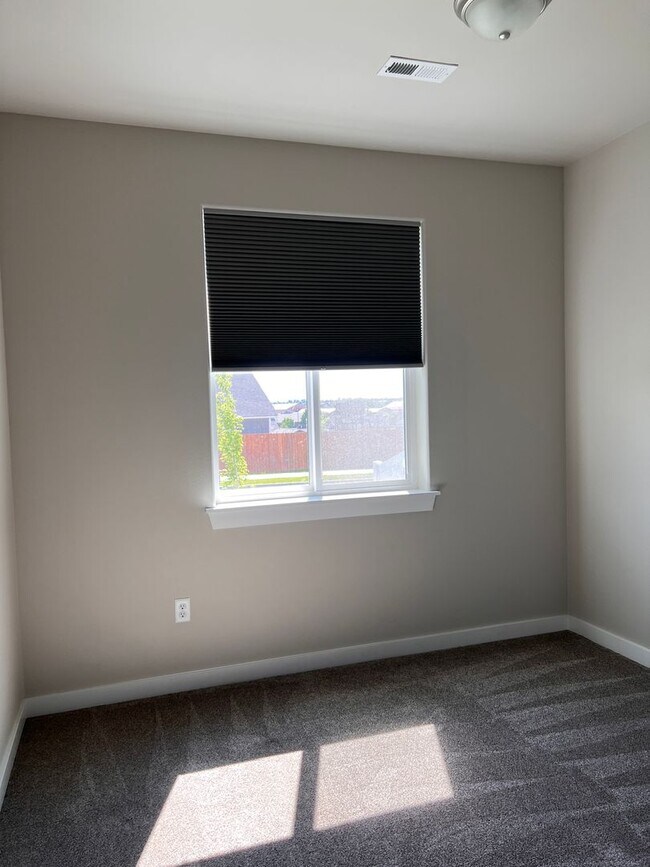 Building Photo - New Construction Home in Park Orchard Neighborhood!