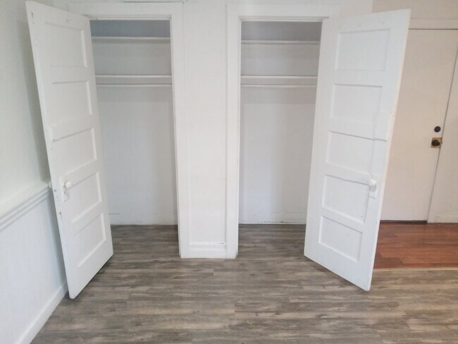 Building Photo - 260 W Antelope Dr