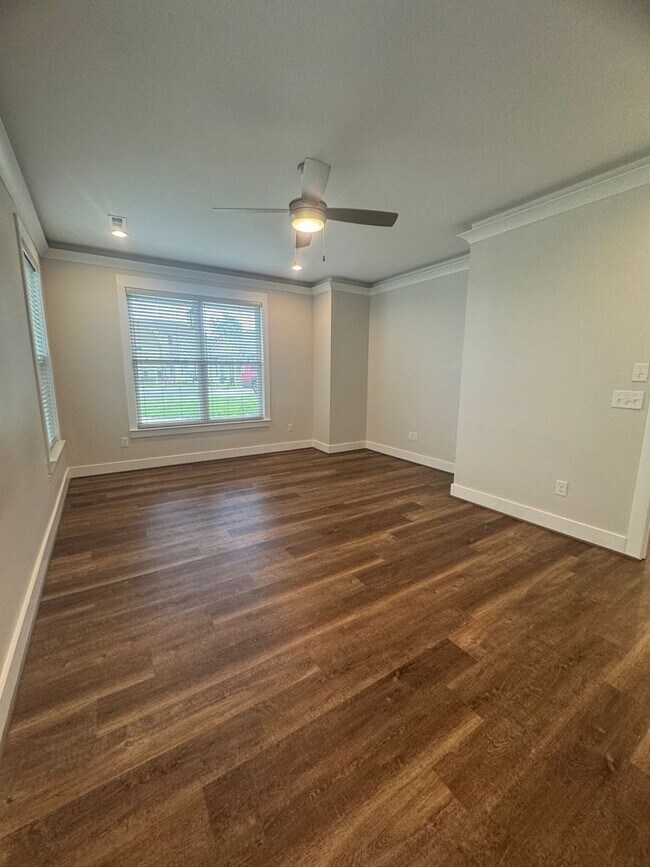 Building Photo - 311 Indigo Way