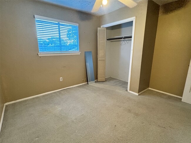 Building Photo - 8519 Church Light Ln