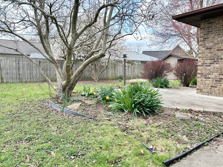 Building Photo - 2607 Worcester Dr