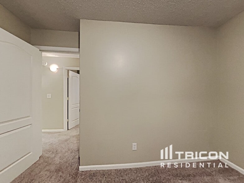 Building Photo - 318 Dylan Way