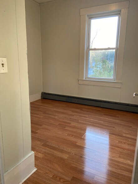 Building Photo - 244 E Broadway