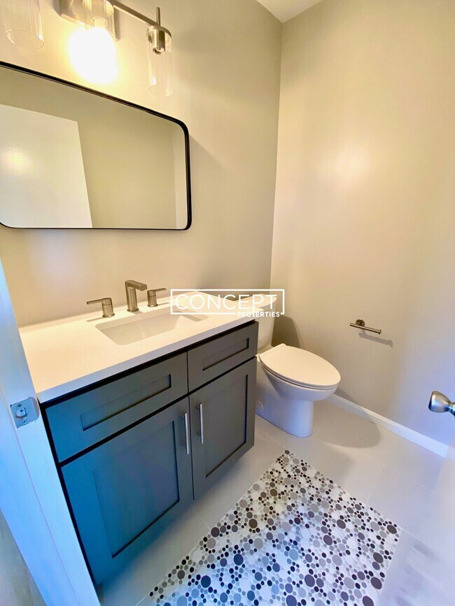 Building Photo - 151 W Brookline St