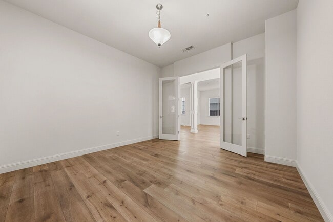 Building Photo - 7585 Mindy Mae Ln