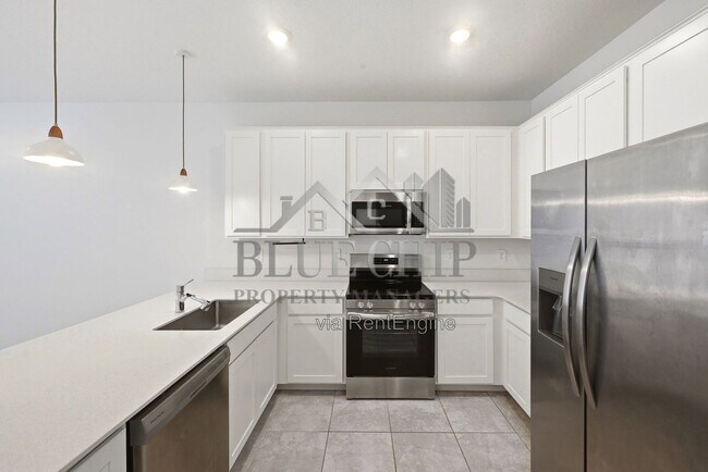 Building Photo - 2634 Runners Cir