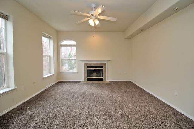 Building Photo - 1180 NE 63rd Way