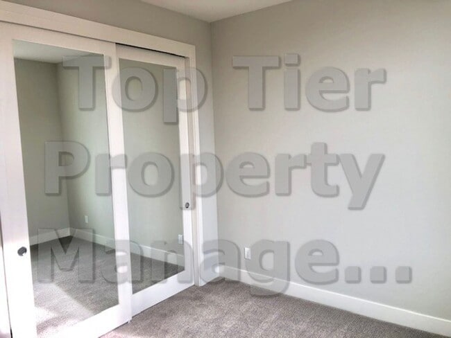 Building Photo - Gorgeous 2 Bd/2 Ba, 1378 sf, dual-level Condominium home available March 17th for Lease in the be...