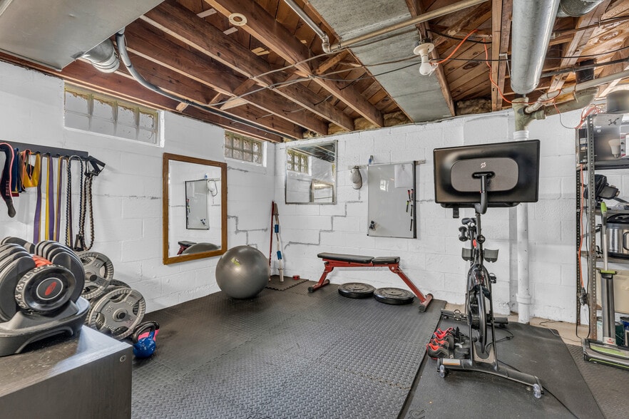 Building Photo - 3711 Normandy Rd