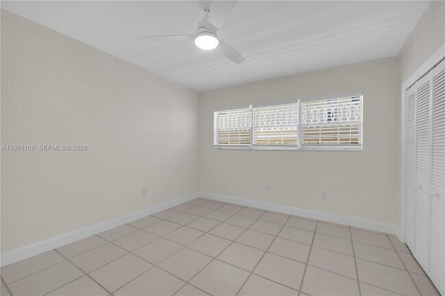 Building Photo - 462 Golden Isles Dr