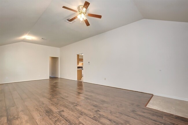 Building Photo - 3619 Apple Dale Dr