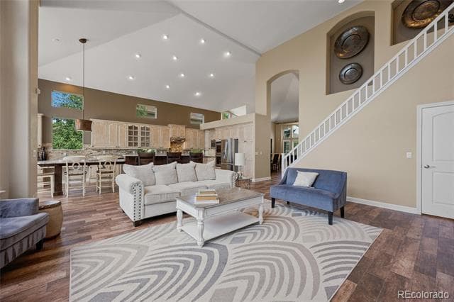 Building Photo - 6263 Vacquero Cir