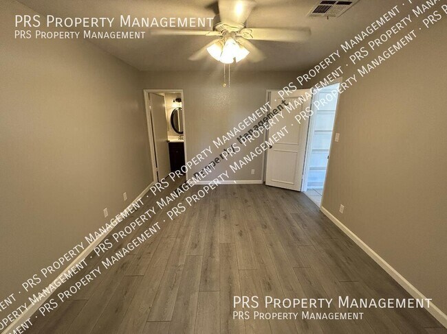 Building Photo - 195 N Cottonwood St