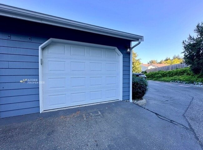 Building Photo - 31080 State Rte 20