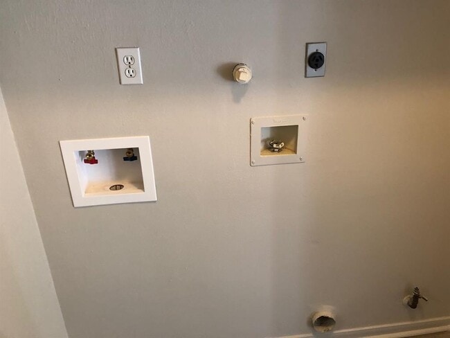 Building Photo - 4610 Plantation Creek Dr