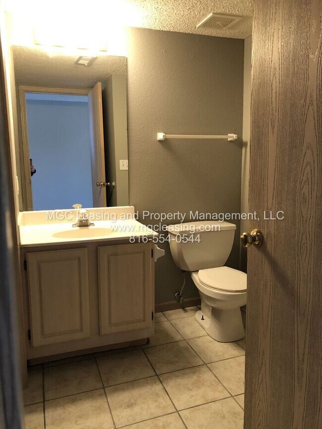 Building Photo - SOUTH GARDEN TOWNHOMES