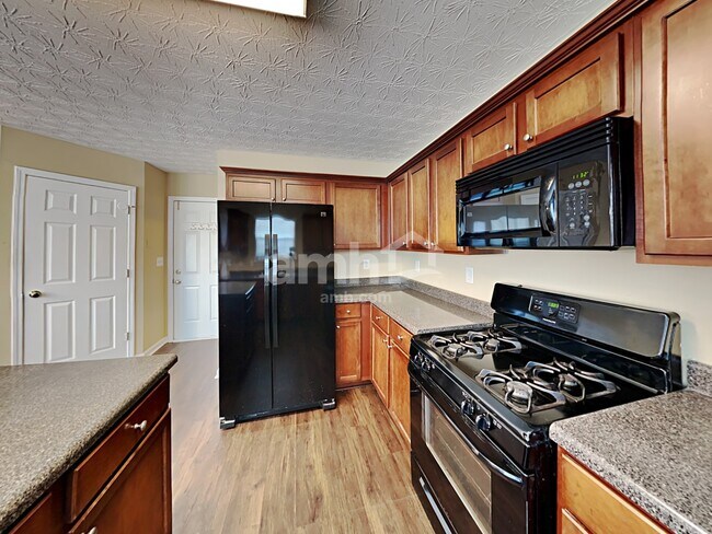 Building Photo - 2431 Lance Ridge Way