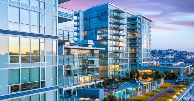 Building Photo - 708 Long Bridge St