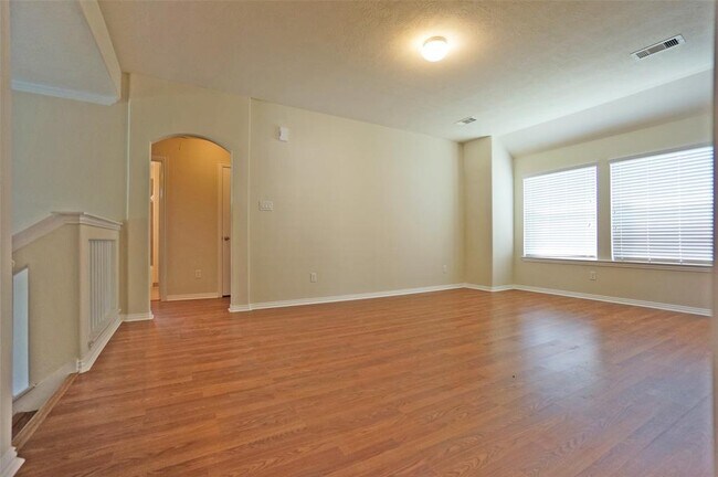 Building Photo - 24503 Hikers Bend Dr