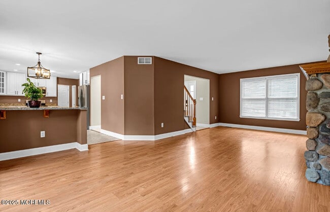 Building Photo - 476 Birch Bark Dr