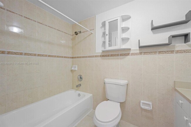 Building Photo - 3378 W 80th St